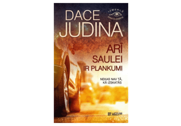 Grāmata Arī saulei ir plankumi