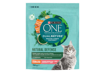 Sausā kaķu barība ONE Dual lasi 750g