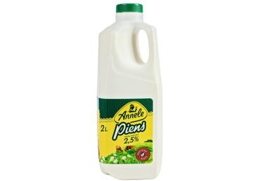 Piens ANNELE 2,5% 2L pudelē