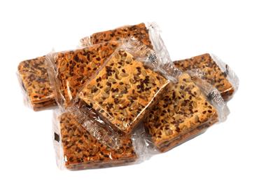 Cepumi kārtainie ar sēkliņām sver.